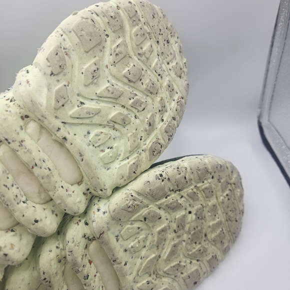 Size 8 - Nike Space Hippie 01 Carbon Green DJ3056-300 Recycled Knit Sneakers - Picture 7 of 10